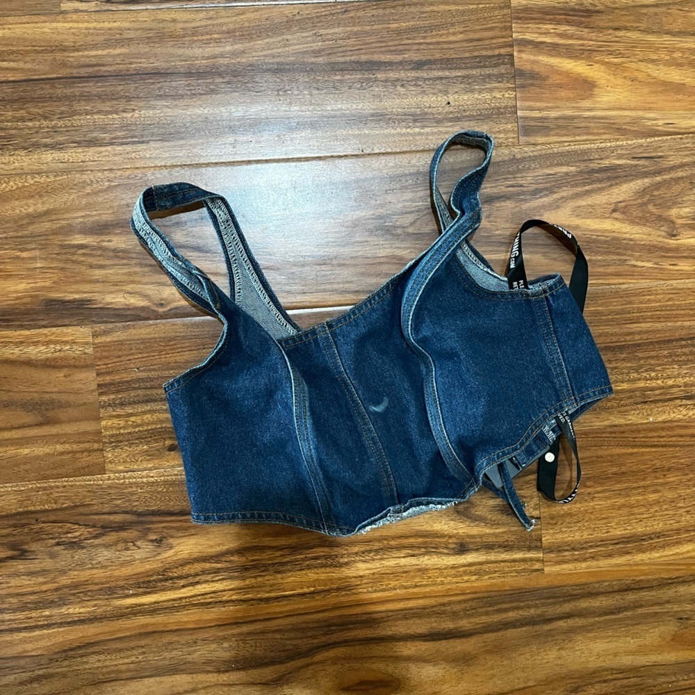 NWT prettylittlething midwash Denim Blue cropped corset​